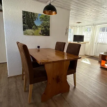Reetdachtraeumchen * Middelhagen